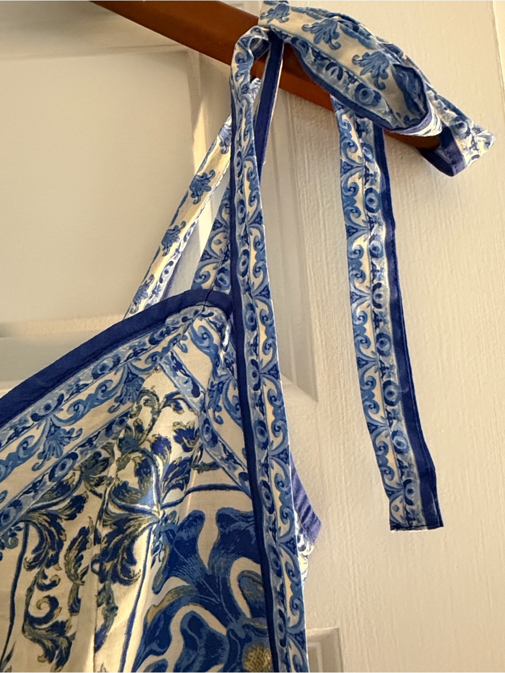 Blue & White Mediterranean Print Tie-Shoulder Maxi Dress/ Size M/ NWT - Picture 6 of 16
